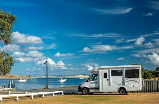 Maui Casacade - Hire a Campervan | NZ Motorhomes
