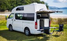 Lucky Rover 4 Berth